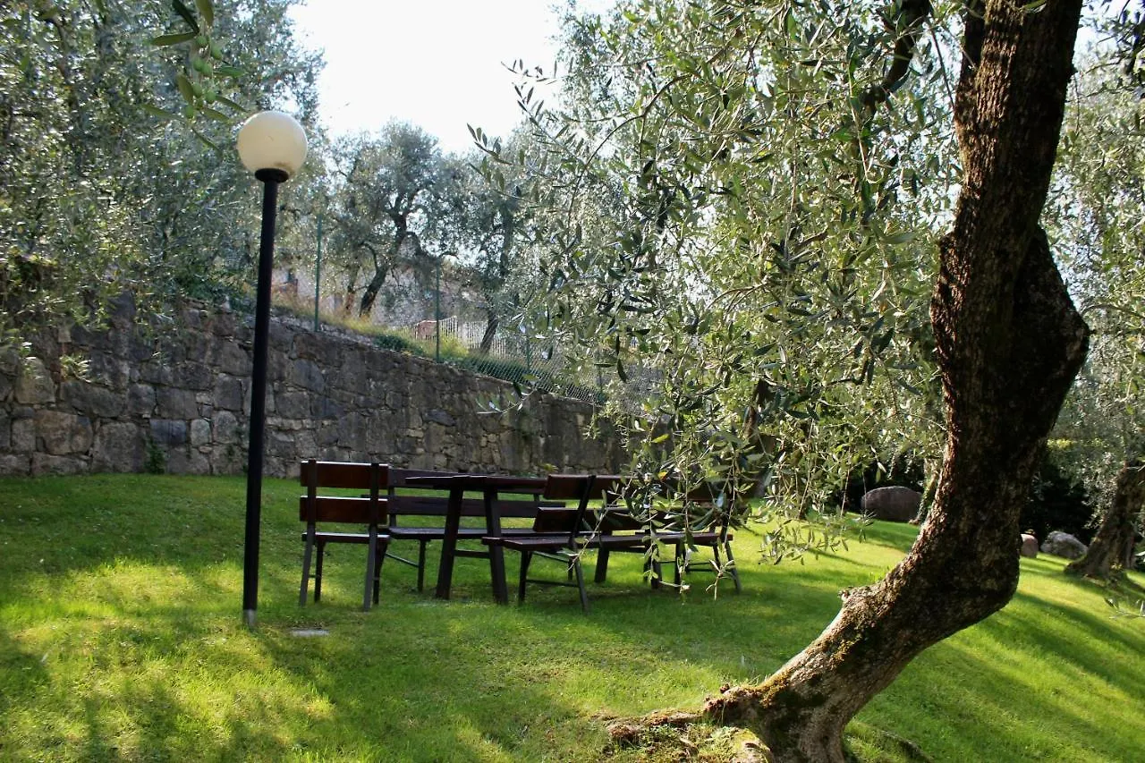 Apartment Appartamento Venzo Brenzone sul Garda Italien